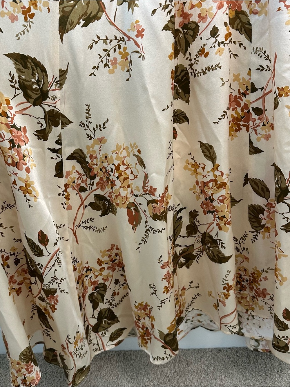 Reformation Veria Silk Halter Maxi Dress
Floral Bella SZ US 2 - Picture 4 of 8
